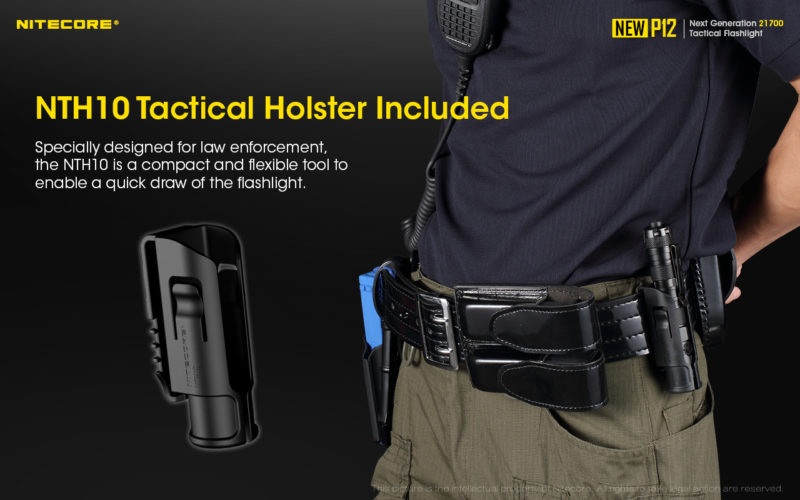 Nitecore P12 inclusief een tactische holster voor riembevestiging