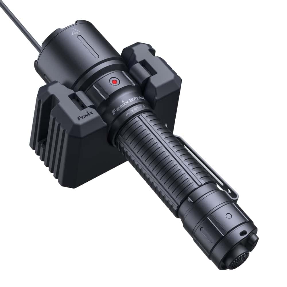 Fenix wf26r zaklamp productfoto met cradle