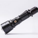Klarus XT12GT Inclusief krachtige 18650-batterij en magnetische USB-kabel