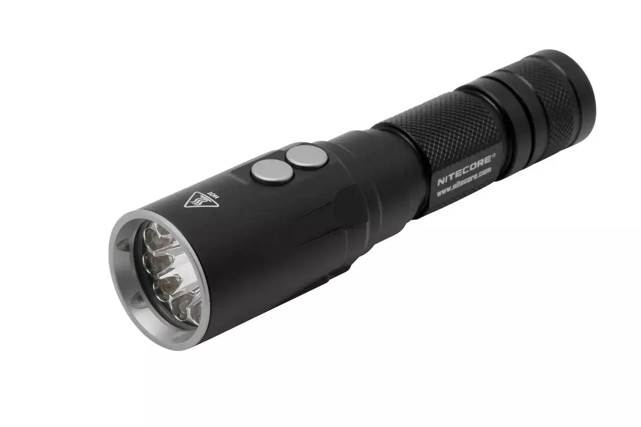 Nitecore dl20 duiklamp