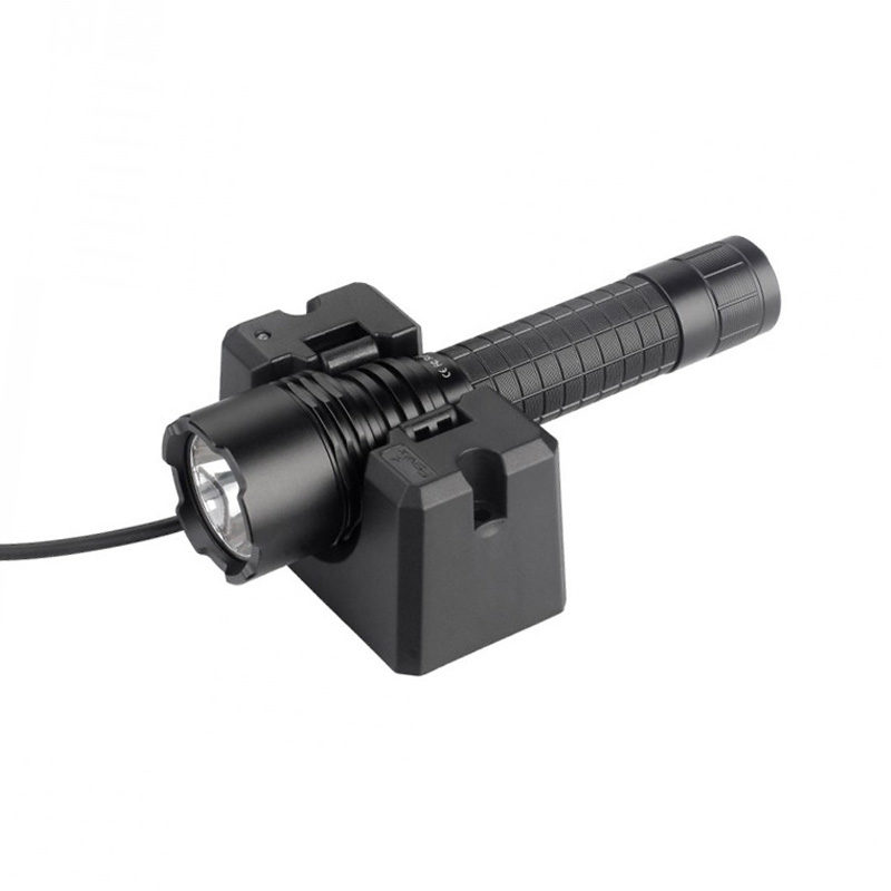 Fenix RC20 oplaadbare LED Zaklamp 1