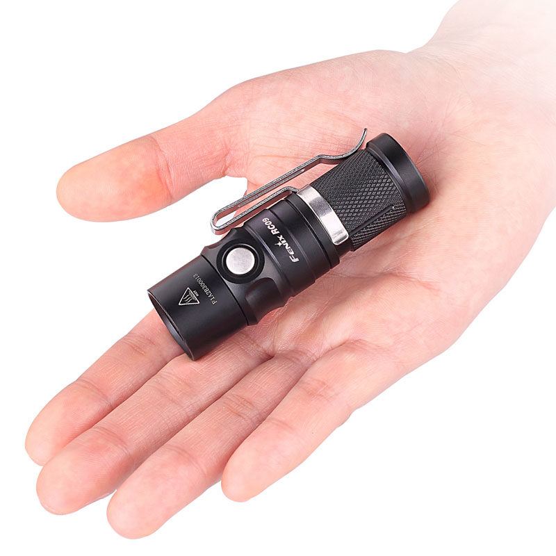 Fenix RC09 oplaadbare LED Zaklamp 4
