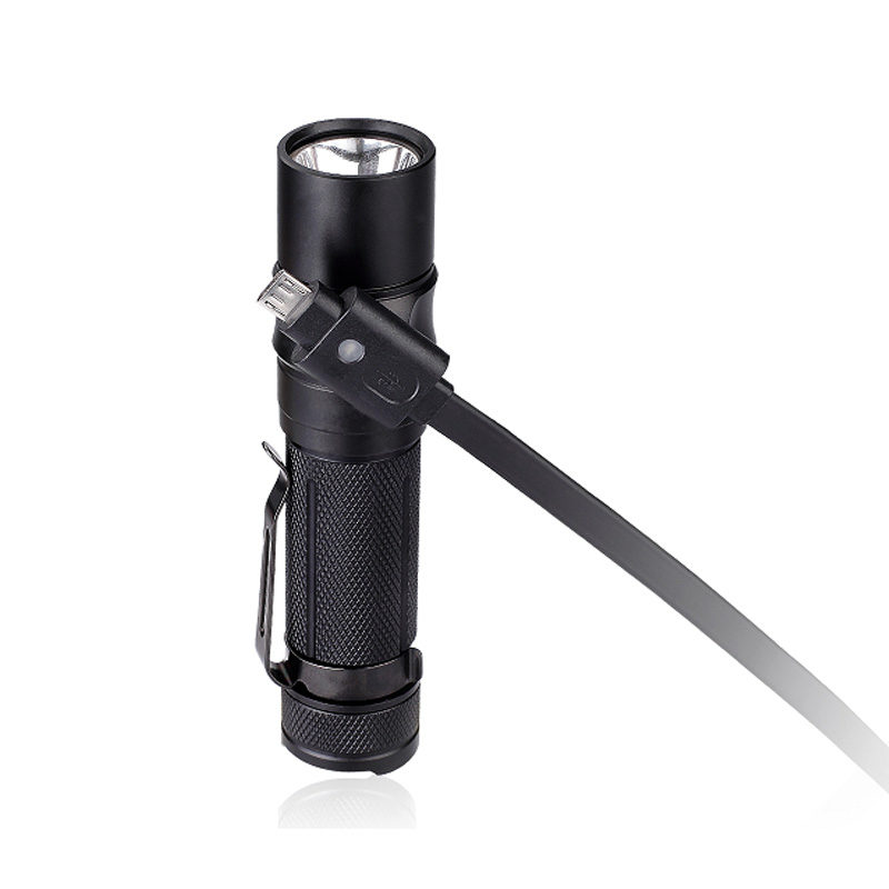 Fenix RC11 oplaadbare LED Zaklamp 2