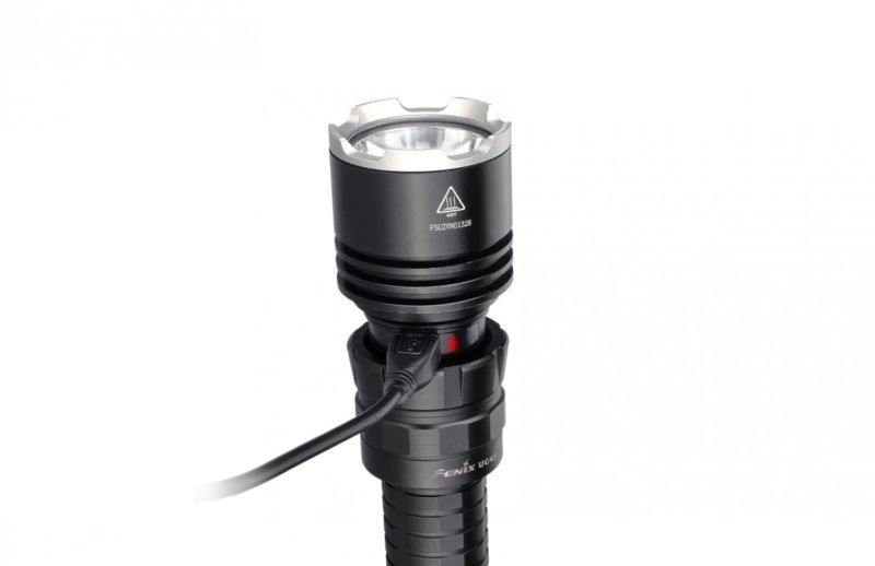 Fenix UC45 oplaadbare LED Zaklamp 3