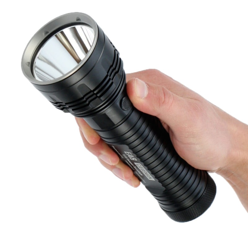 Nitecore EA8 Caveman LED zaklamp 3