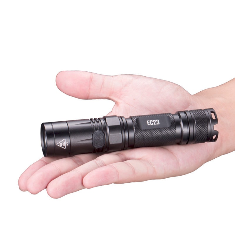 Nitecore EC23 LED zaklamp 2