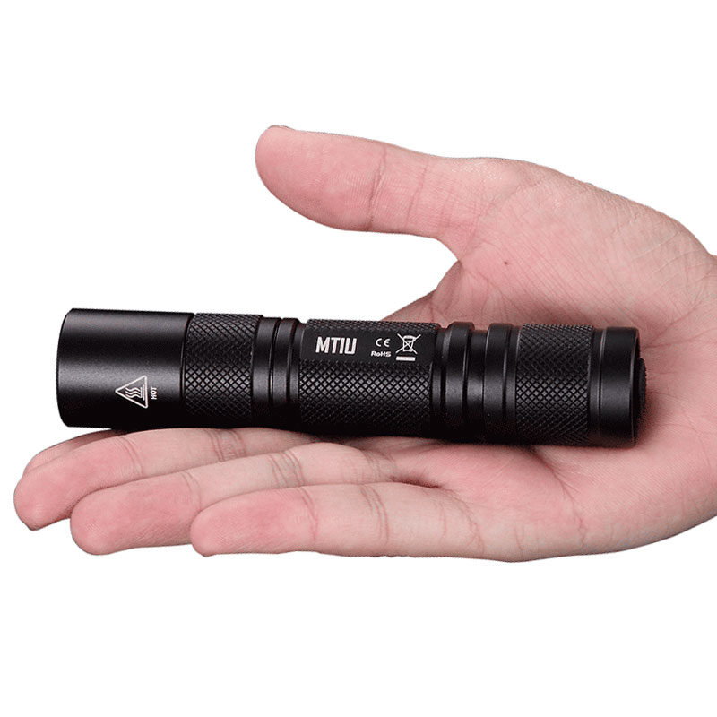 Nitecore MT1U UV Zaklamp 2